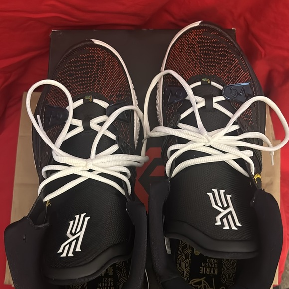 Kyrie 7 sz15 - Picture 16 of 16